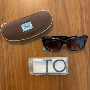 TOMS Kitty Sunglasses